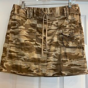 Ann Taylor LOFT camouflage mini-skirt